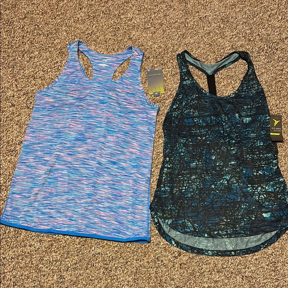 Bundle New workout tanks Women’s Old Navy & Tek Gear Racerback & T-back Medium